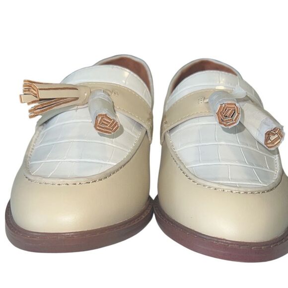 Fanco Sarto Carolyn Ivory and White Tassel Loafers Size 8.5 NWOB - Picture 3 of 11